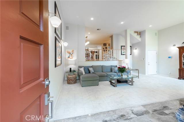 Encino, CA 91316,5229 Balboa Boulevard #19