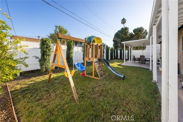 Tarzana, CA 91316,17332 Bullock Street
