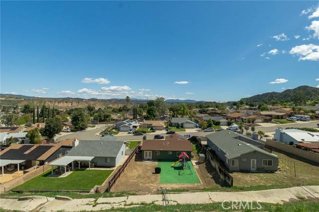 Castaic, CA 91384,31679 Bobcat Way
