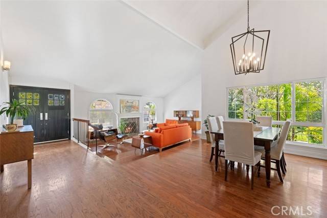 Calabasas, CA 91301,27093 Esward Drive
