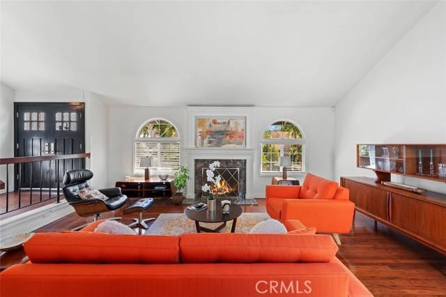 Calabasas, CA 91301,27093 Esward Drive