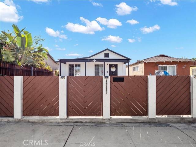 Pacoima, CA 91331,13118 Hoyt Street