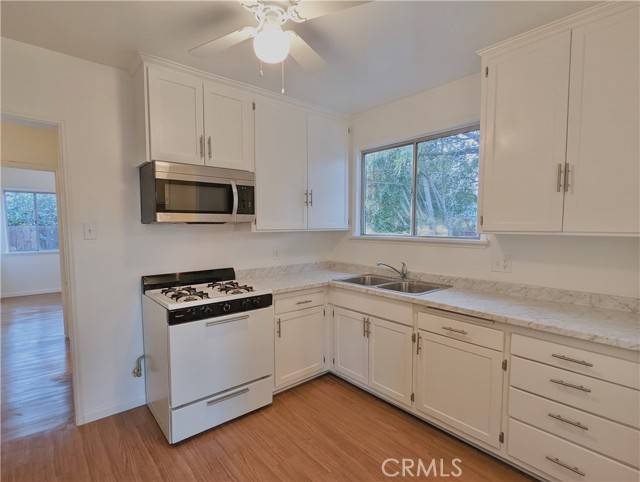Panorama City, CA 91402,15239 Lorne Street
