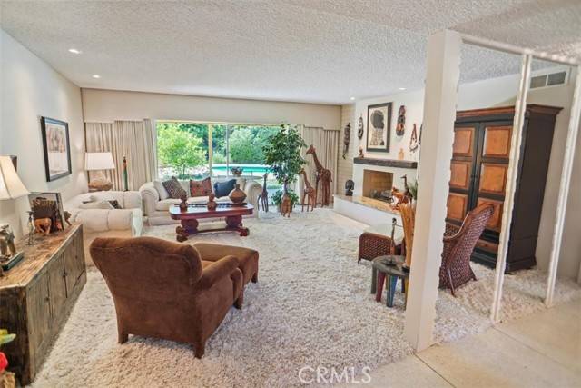 Northridge, CA 91324,10043 Donna Avenue