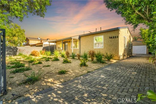 Panorama City, CA 91402,14320 Osborne Street