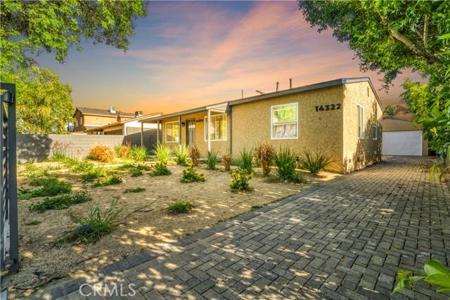 Panorama City, CA 91402,14320 Osborne Street