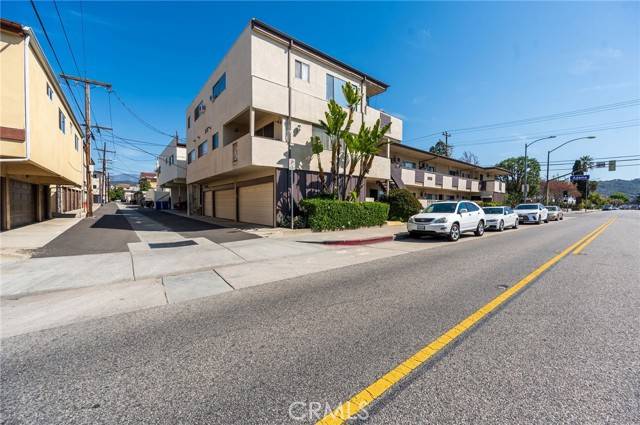 Glendale, CA 91206,1015 E Wilson Avenue