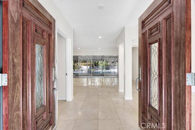 Tarzana, CA 91356,4615 Arriba Drive