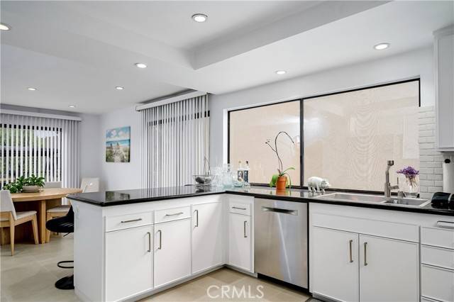 Westlake Village, CA 91361,1359 Southwind Circle