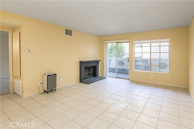 Winnetka, CA 91306,20235 Keswick Street #102