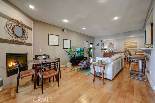 North Hollywood, CA 91601,4805 Bellflower Avenue #205