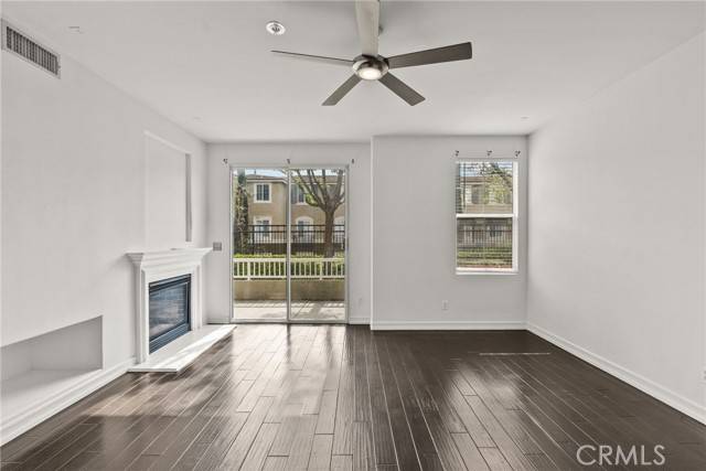 Valencia, CA 91354,28215 Canterbury Court