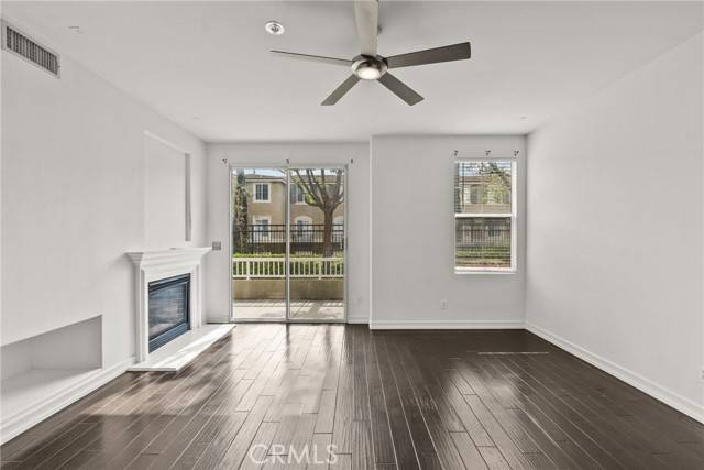 Valencia, CA 91354,28215 Canterbury Court