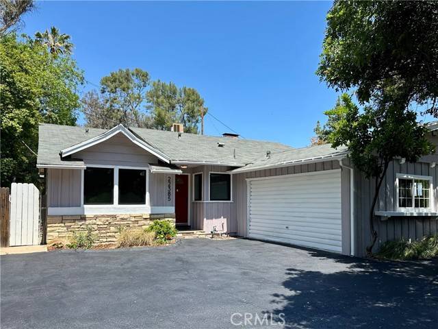 Woodland Hills, CA 91364,22385 Macfarlane Drive