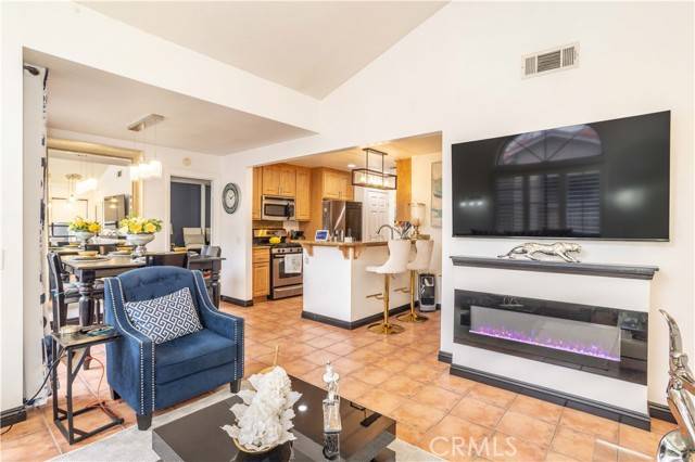 Simi Valley, CA 93063,2352 Archwood Lane #50