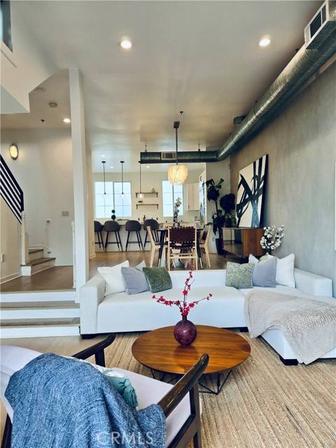 Playa Vista, CA 90094,5350 Playa Vista Drive #27