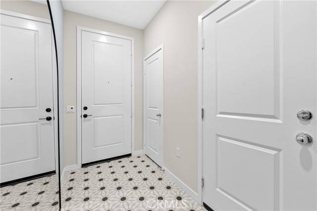 North Hills, CA 91343,9421 N Sepulveda Blvd. #4