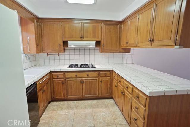 Newhall, CA 91321,26822 Avenue Of The Oaks
