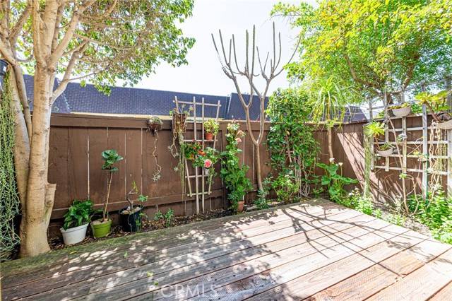 Montrose, CA 91020,2735 Piedmont Avenue #3
