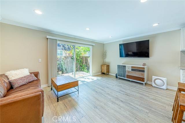Montrose, CA 91020,2735 Piedmont Avenue #3