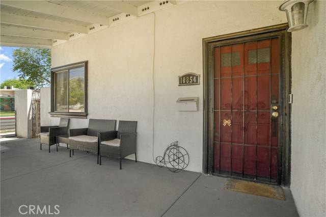 Granada Hills, CA 91344,10854 Hayvenhurst Avenue