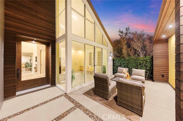 Granada Hills, CA 91344,18177 Knoll Hill