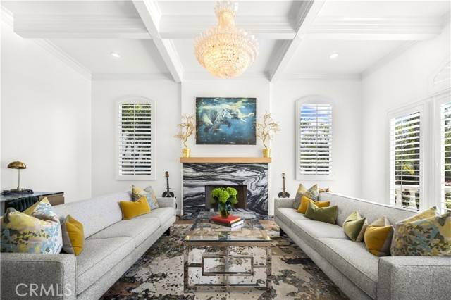 Calabasas, CA 91302,5366 Collingwood Circle