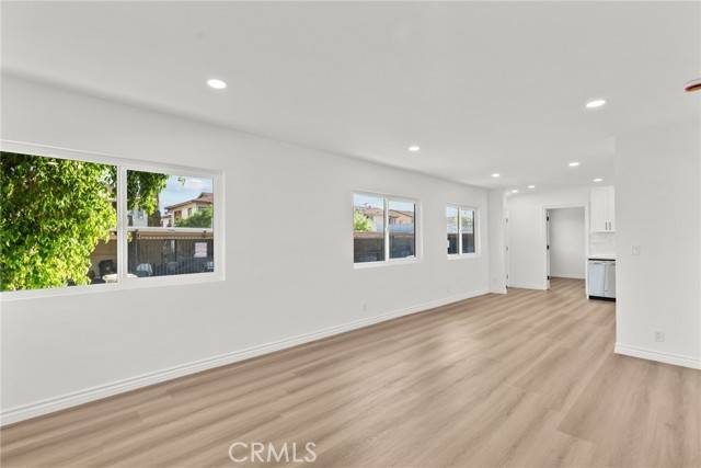 North Hollywood, CA 91605,7223 Kraft Avenue