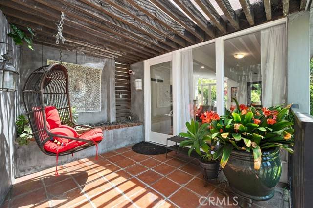 Los Angeles, CA 90068,2402 Aspen Drive