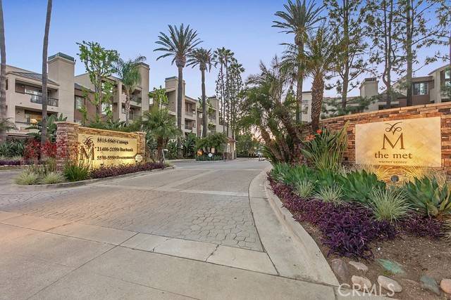 Woodland Hills, CA 91367,5530 Owensmoutth Avenue #306