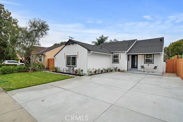Sherman Oaks, CA 91411,5815 Saloma Avenue