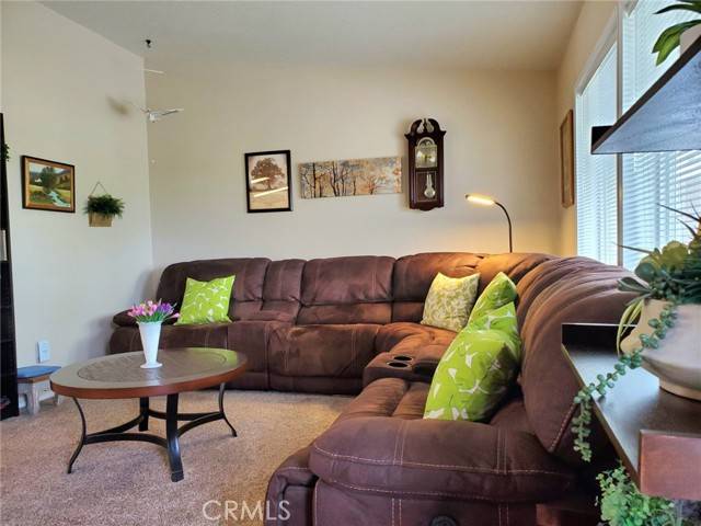 Canyon Country, CA 91351,27361 Sierra #277