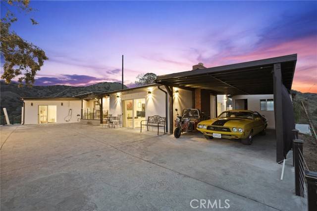 Sun Valley, CA 91352,9250 Del Arroyo Drive