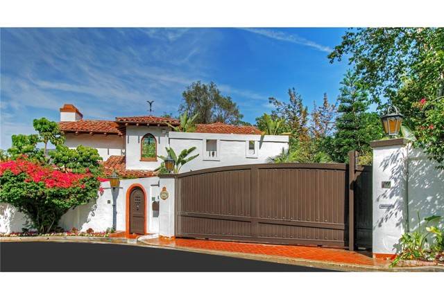 Los Angeles, CA 90068,2942 Passmore Drive