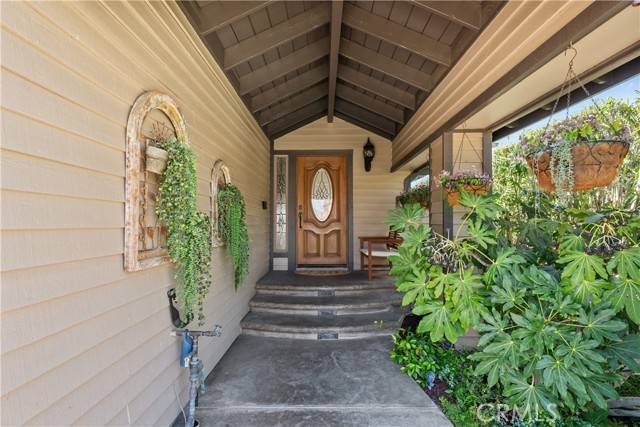 Newhall, CA 91321,24239 Bella Court