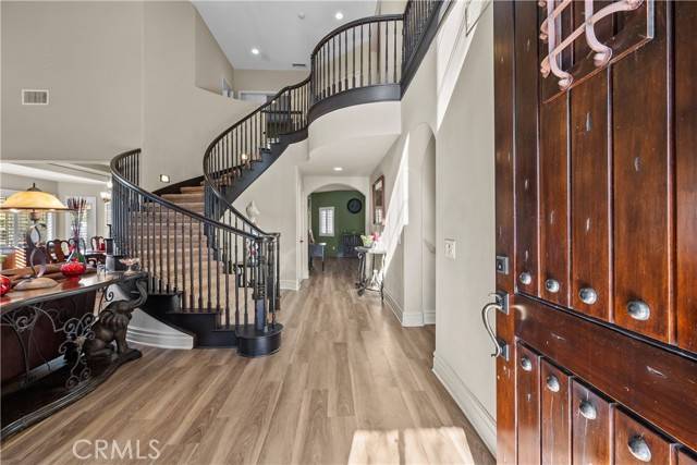 Canyon Country, CA 91387,15355 Michael Crest