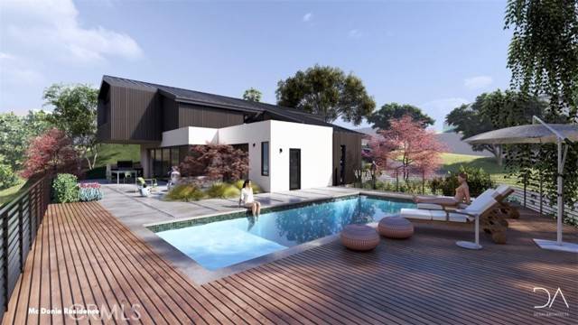 Woodland Hills, CA 91367,5703 Mcdonie Avenue