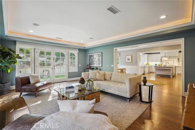 Encino, CA 91316,17710 Karen Drive