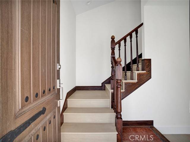 Granada Hills, CA 91344,17425 Los Alimos Street