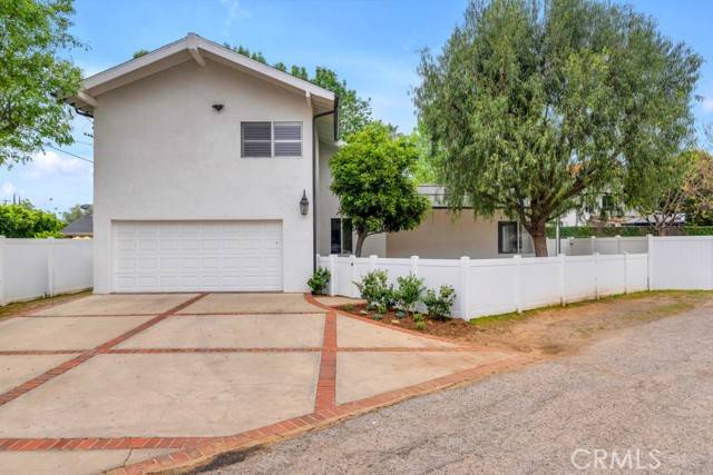 Woodland Hills, CA 91367,22724 Califa Street