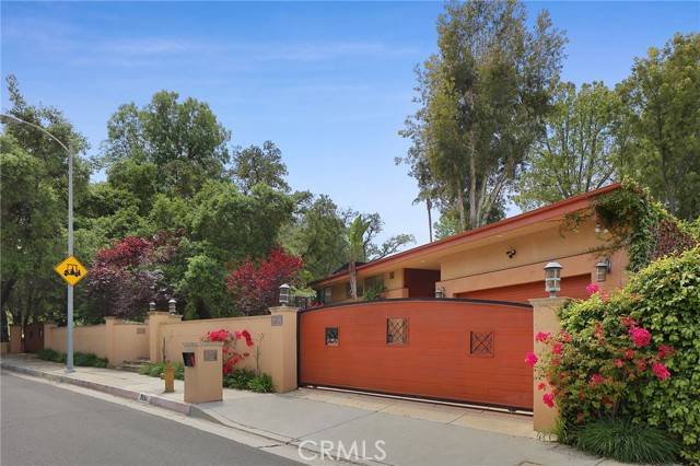 Tarzana, CA 91356,3951 Vanalden Avenue