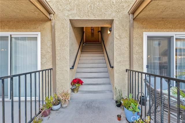 North Hollywood, CA 91601,5224 Denny Avenue #209