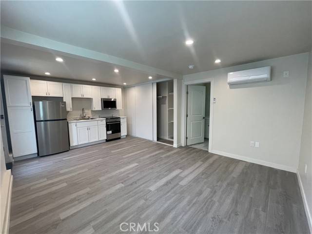 Sherman Oaks, CA 91403,5014 Kester Avenue