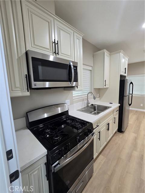 Sylmar, CA 91342,14767 Bleeker Street