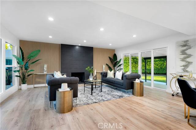 Thousand Oaks, CA 91362,1061 Colby Circle