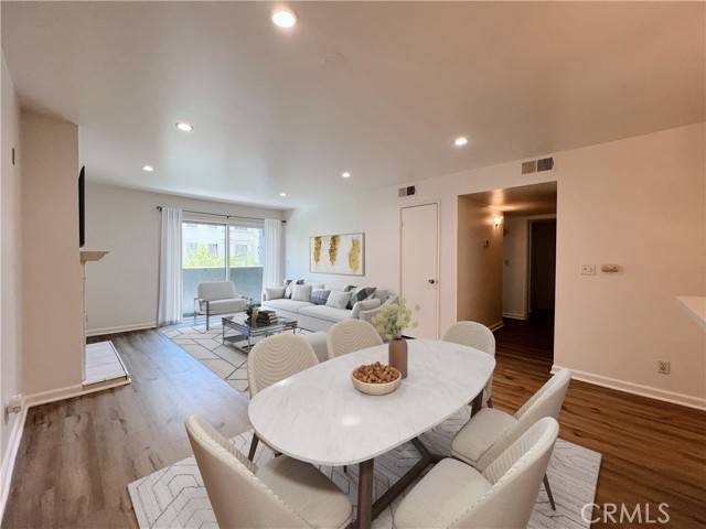 Los Angeles, CA 90068,1940 N Highland Avenue #25
