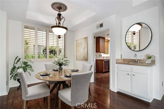 Tarzana, CA 91356,18600 Clark Street #102