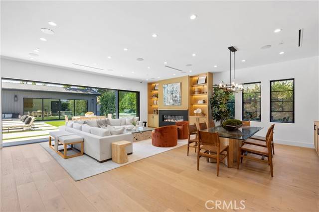 Sherman Oaks, CA 91423,13602 Morrison Street