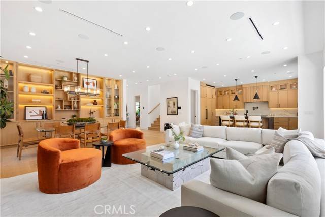 Sherman Oaks, CA 91423,13602 Morrison Street