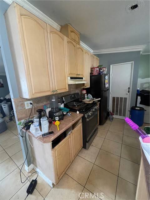 Castaic, CA 91384,29708 Cromwell Avenue